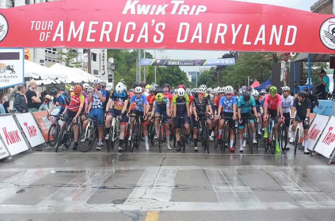 Peloton lined up at the start of the Kwik Trip Tour of America's Dairyland